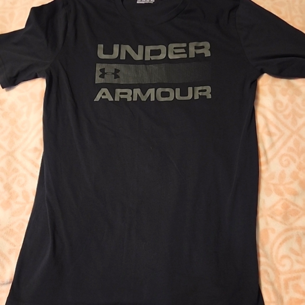 Under armor tee